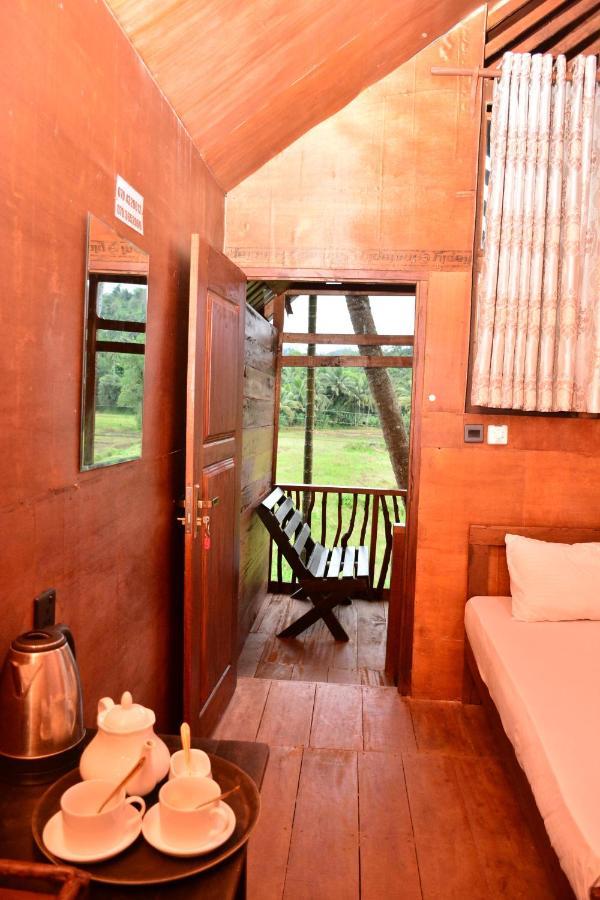 होटल Cinnamon Village Sinharaja 3*