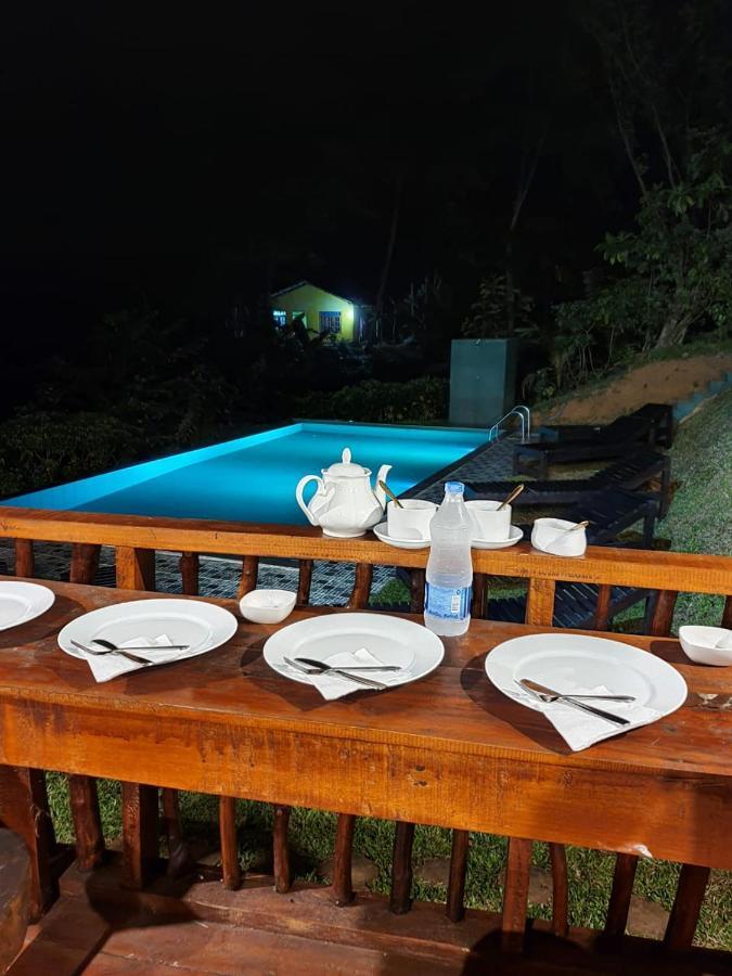 होटल Cinnamon Village Sinharaja 3*
